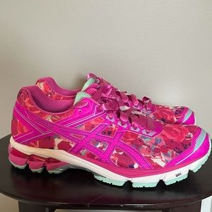 ASICS GT-1000 Pink Ribbon Running Shoes